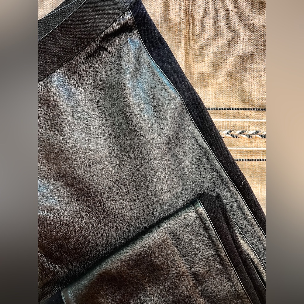 Size Large Eileen Fisher black Ponte Leather front panel pants.